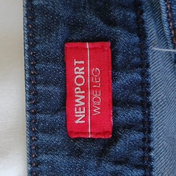 Anthropologie Level 99 Cropped Wide-Leg, Dark Wash Jeans, Size 28 - Picture 8 of 12